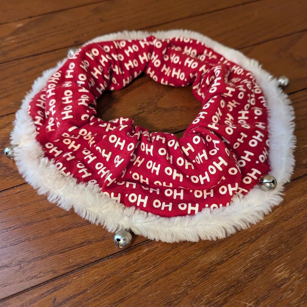Simply Dog Ho Ho Ho 2007 Red Scrunchie Santa Dog Collar Costume w/Bells Sz L